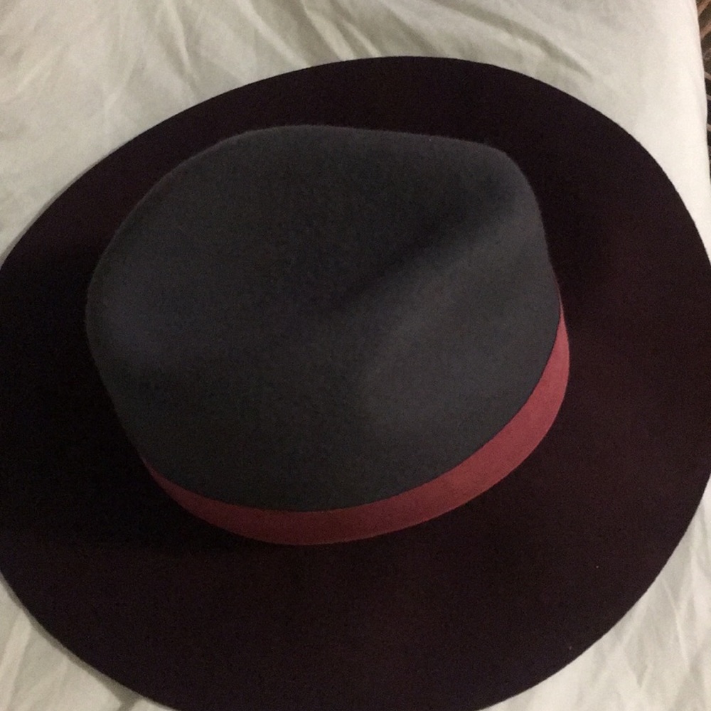 2 toned floppy hat/Sold